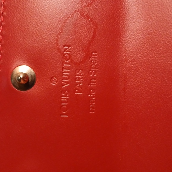 Louis Vuitton Red Key Case - Picture 11 of 13